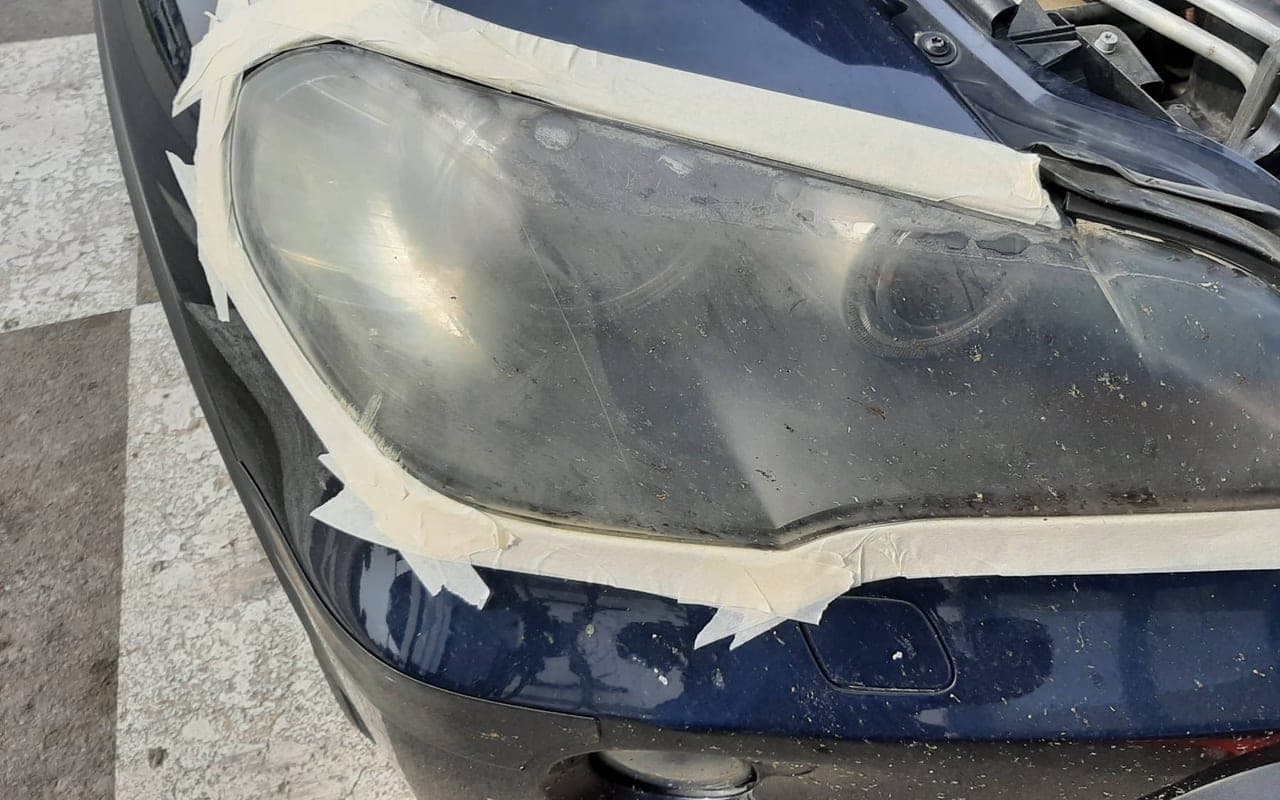 Brušenje i poliranje farova — priprema